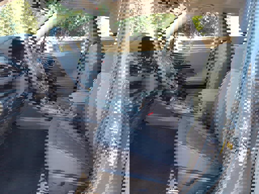 Certified 2025 Subaru Crosstrek 2.0i Premium image 25