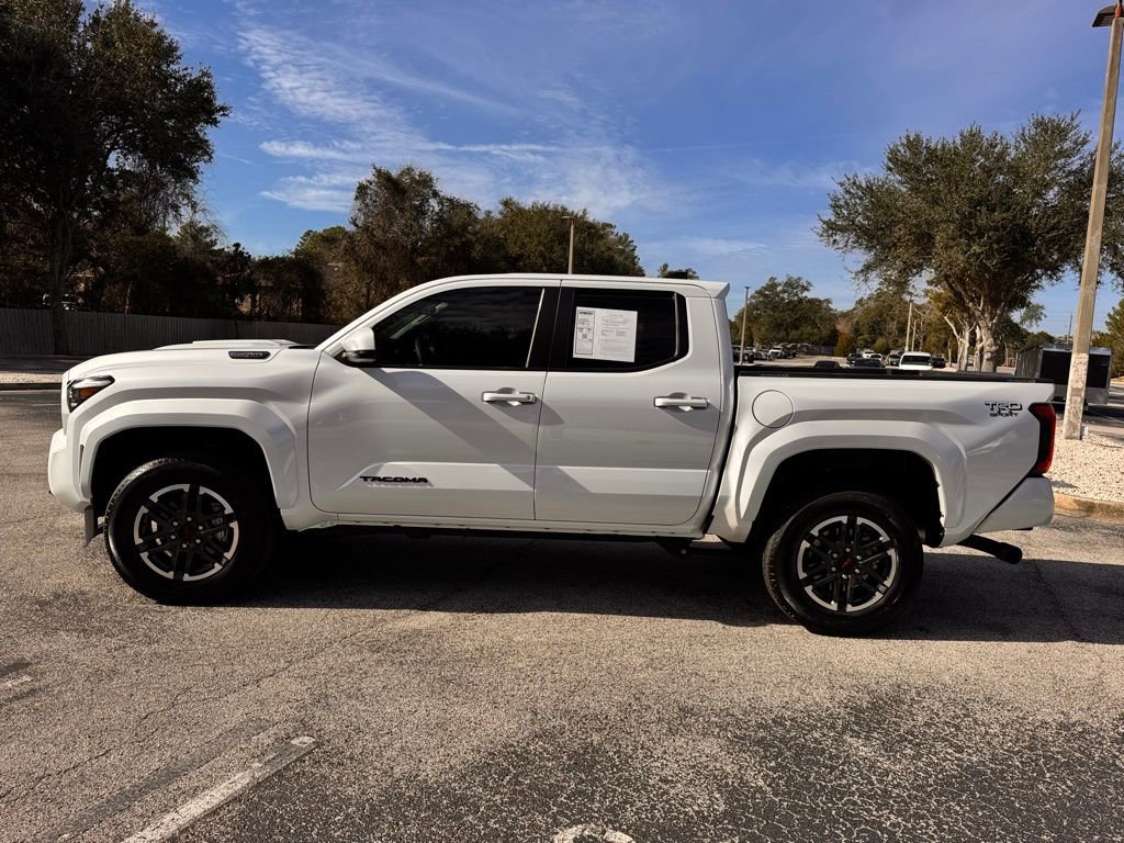Used 2024 Toyota Tacoma TRD Sport image 4
