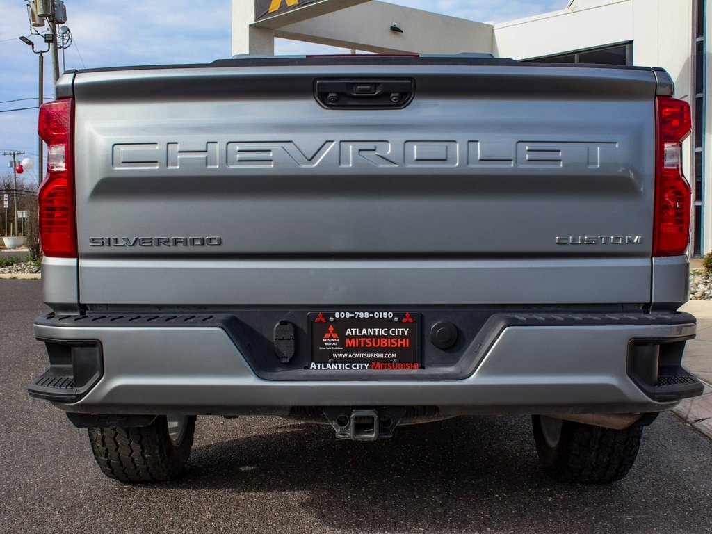 Used 2024 Chevrolet Silverado 1500 Custom image 5