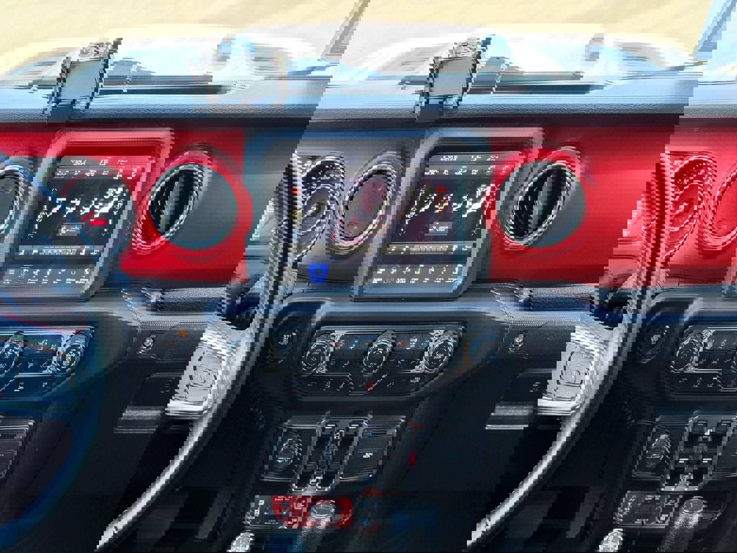 Used 2022 Jeep Gladiator Rubicon w/ Cold Weather Group image 16