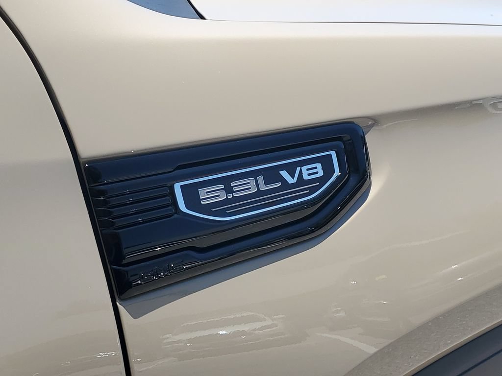 Used 2022 GMC Sierra 1500 Elevation AWD/4WD image 9