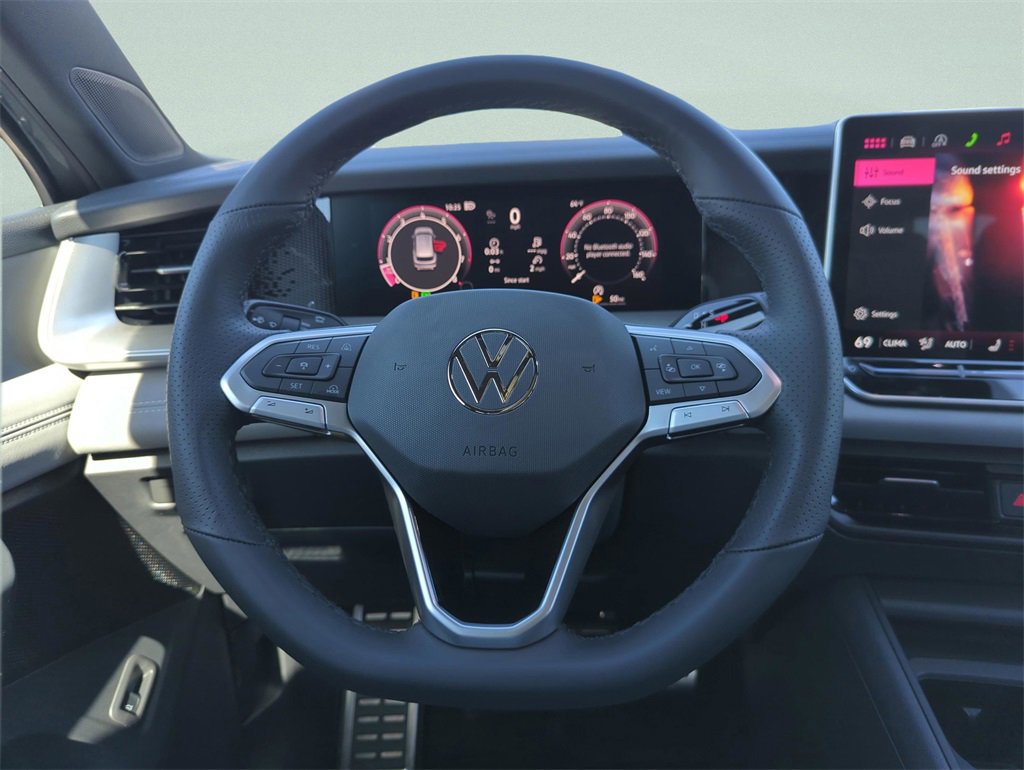 New 2026 Volkswagen Tiguan SE R-Line image 22