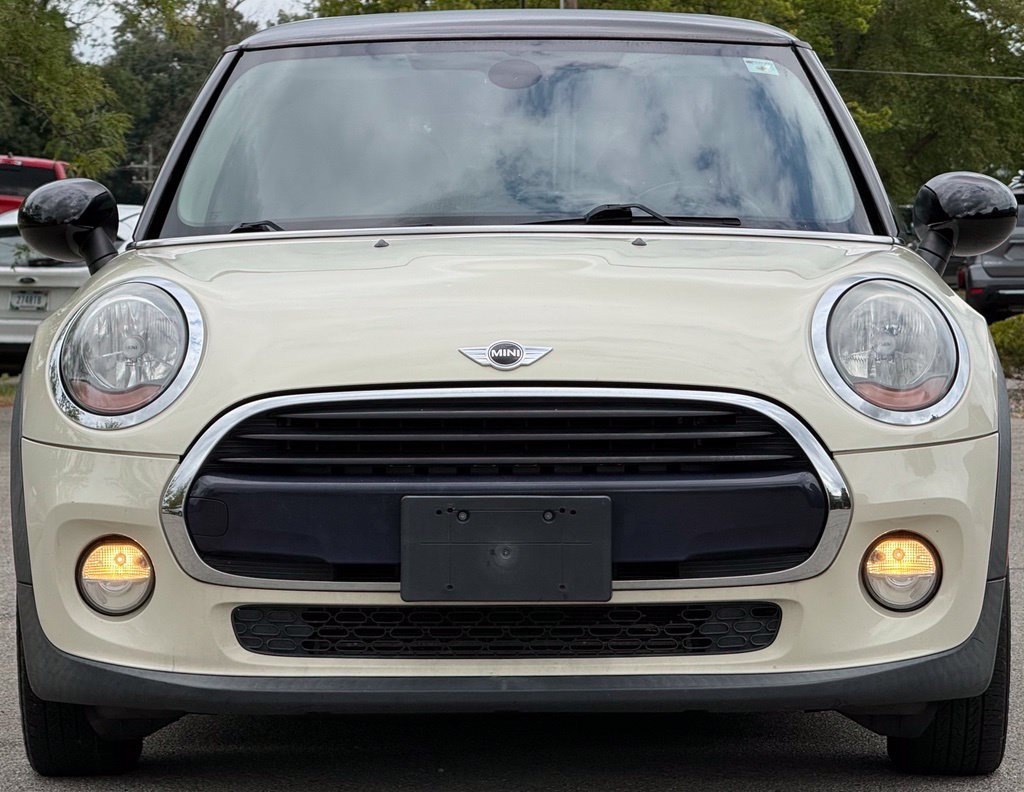 Used 2018 MINI Cooper 2-Door Hardtop FWD image 8