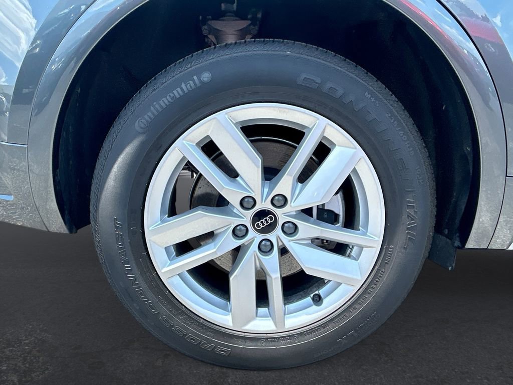 Used 2023 Audi Q5 2.0T Premium AWD/4WD image 29