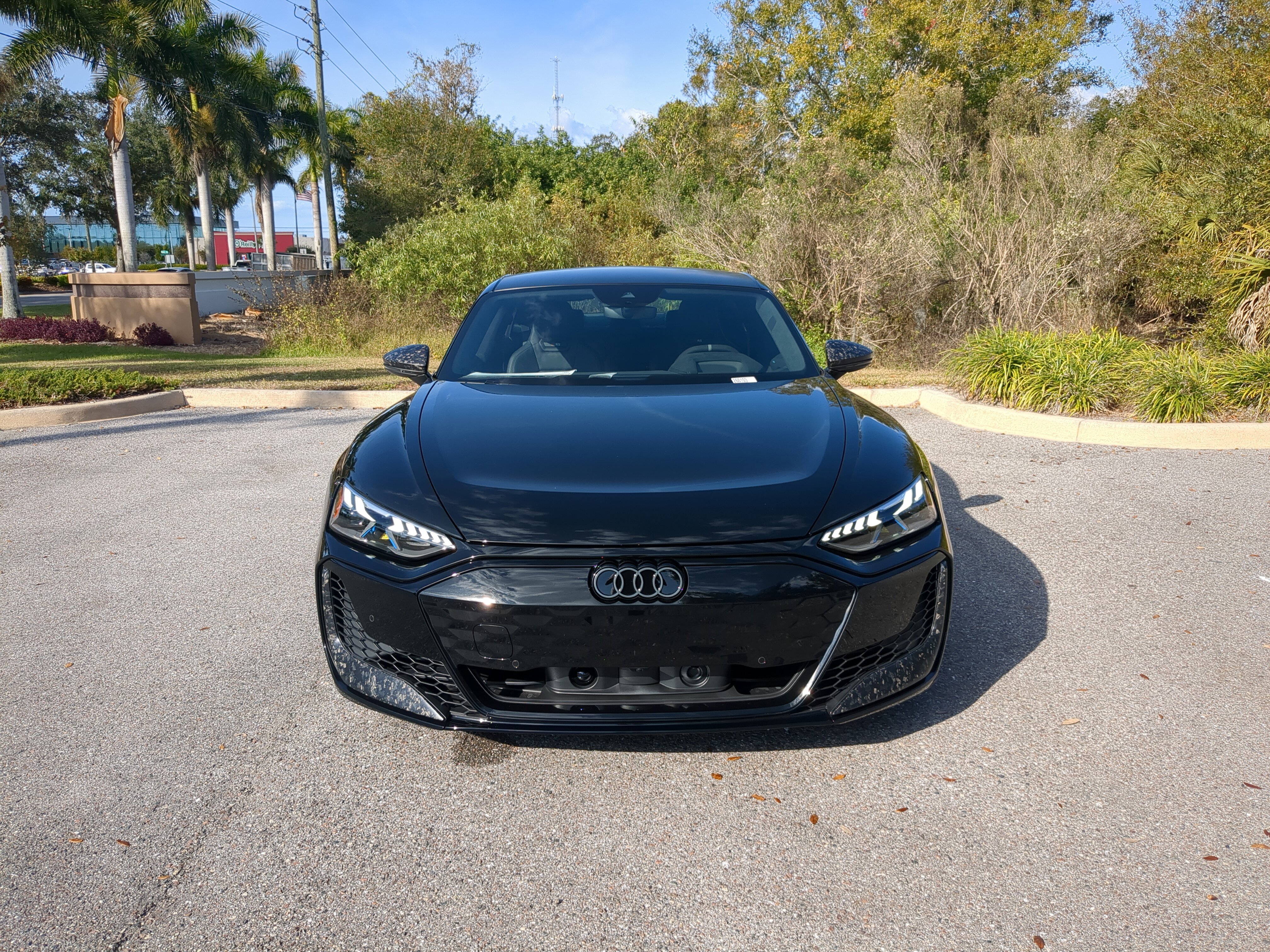 New 2026 Audi RS e-tron GT performance image 2