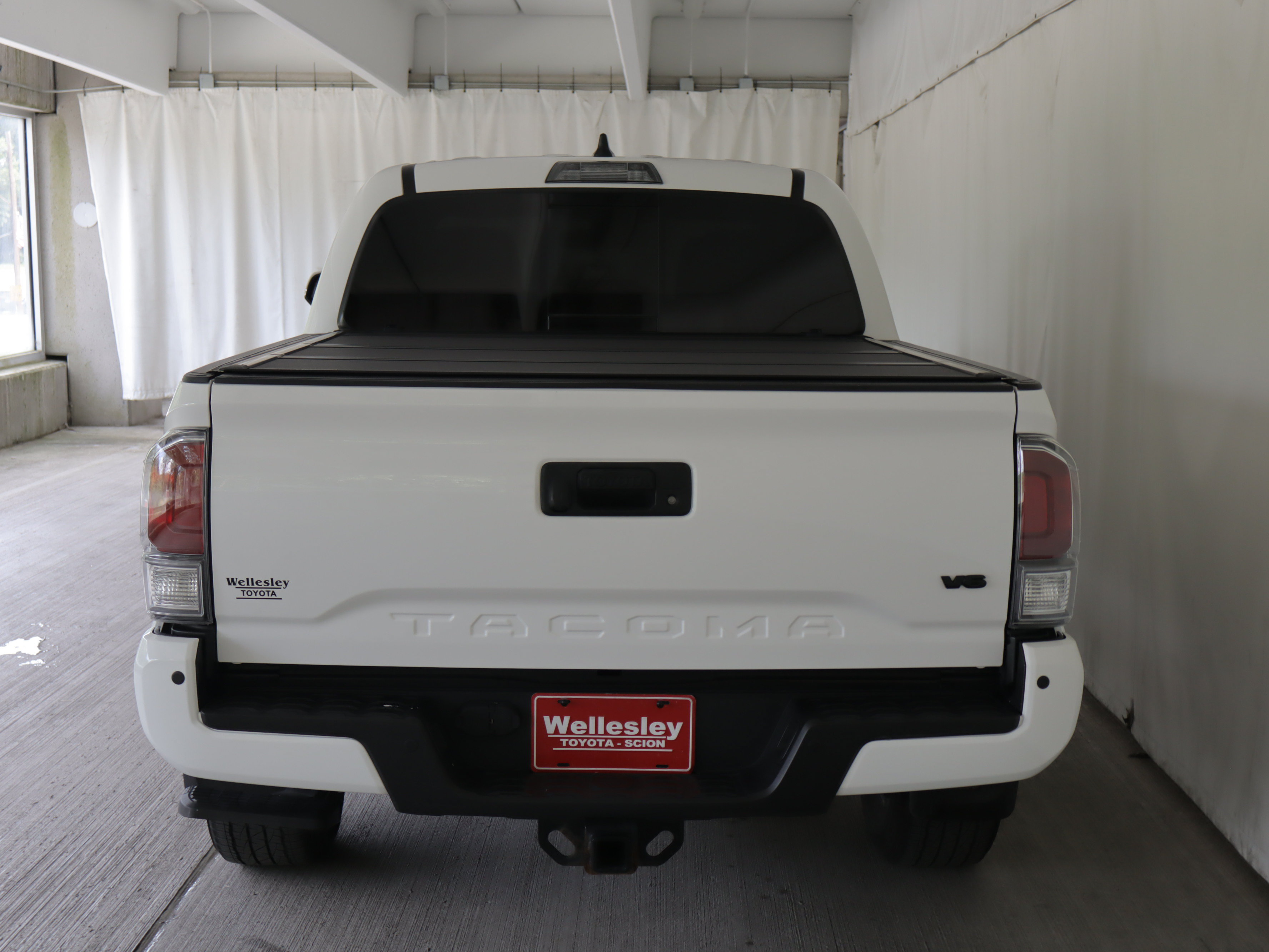 Used 2023 Toyota Tacoma TRD Sport w/ Technology Package AWD/4WD image 24