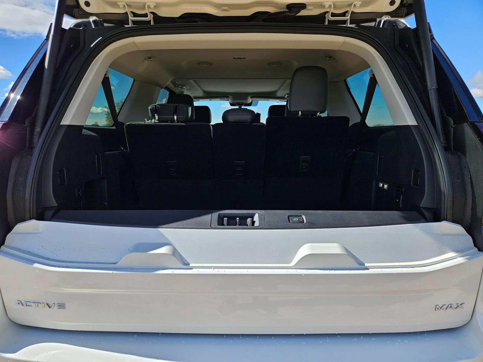 New 2025 Ford Expedition Max Active image 7