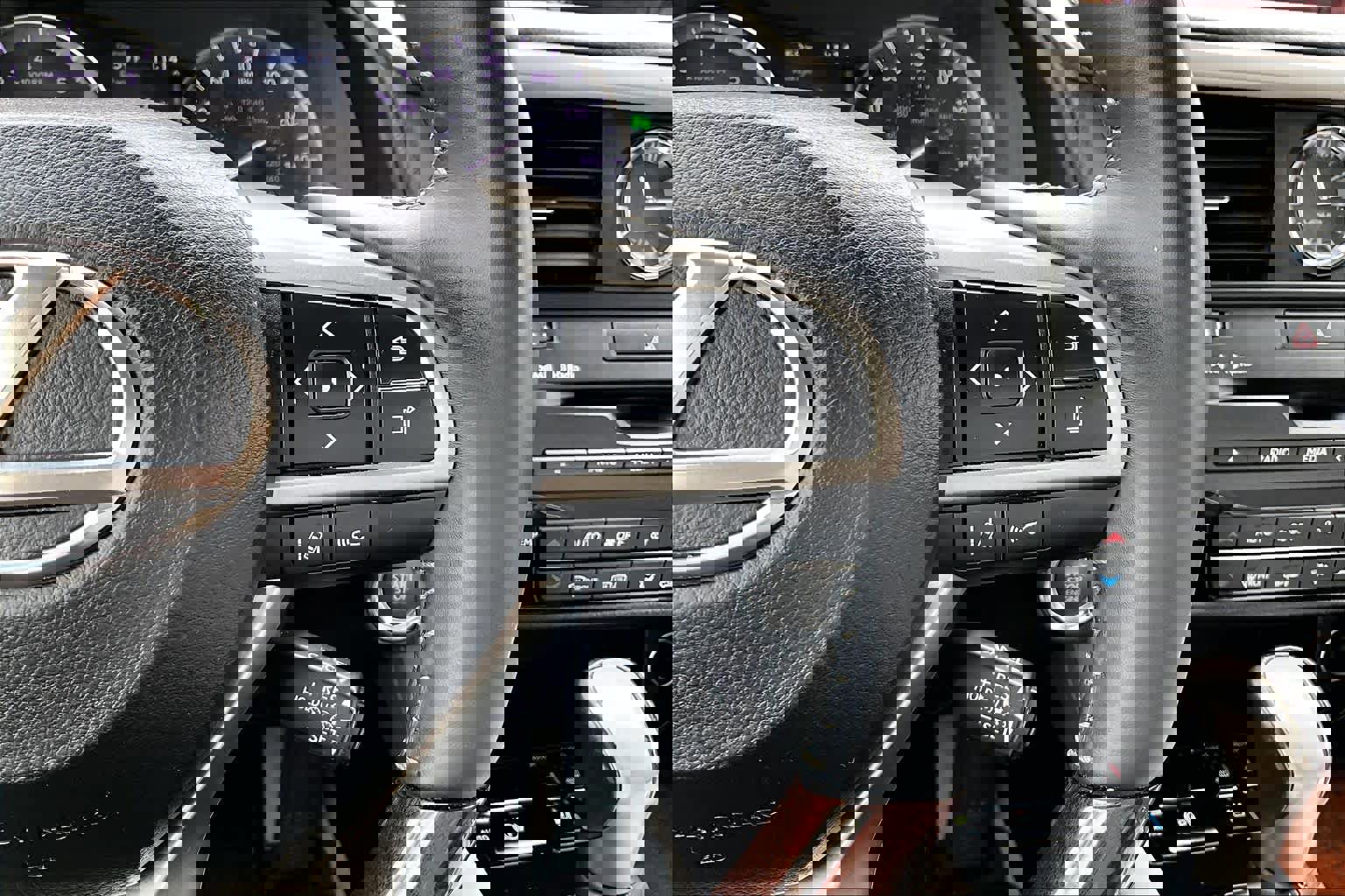 Used 2017 Lexus RX 350 w/ Premium Package image 23