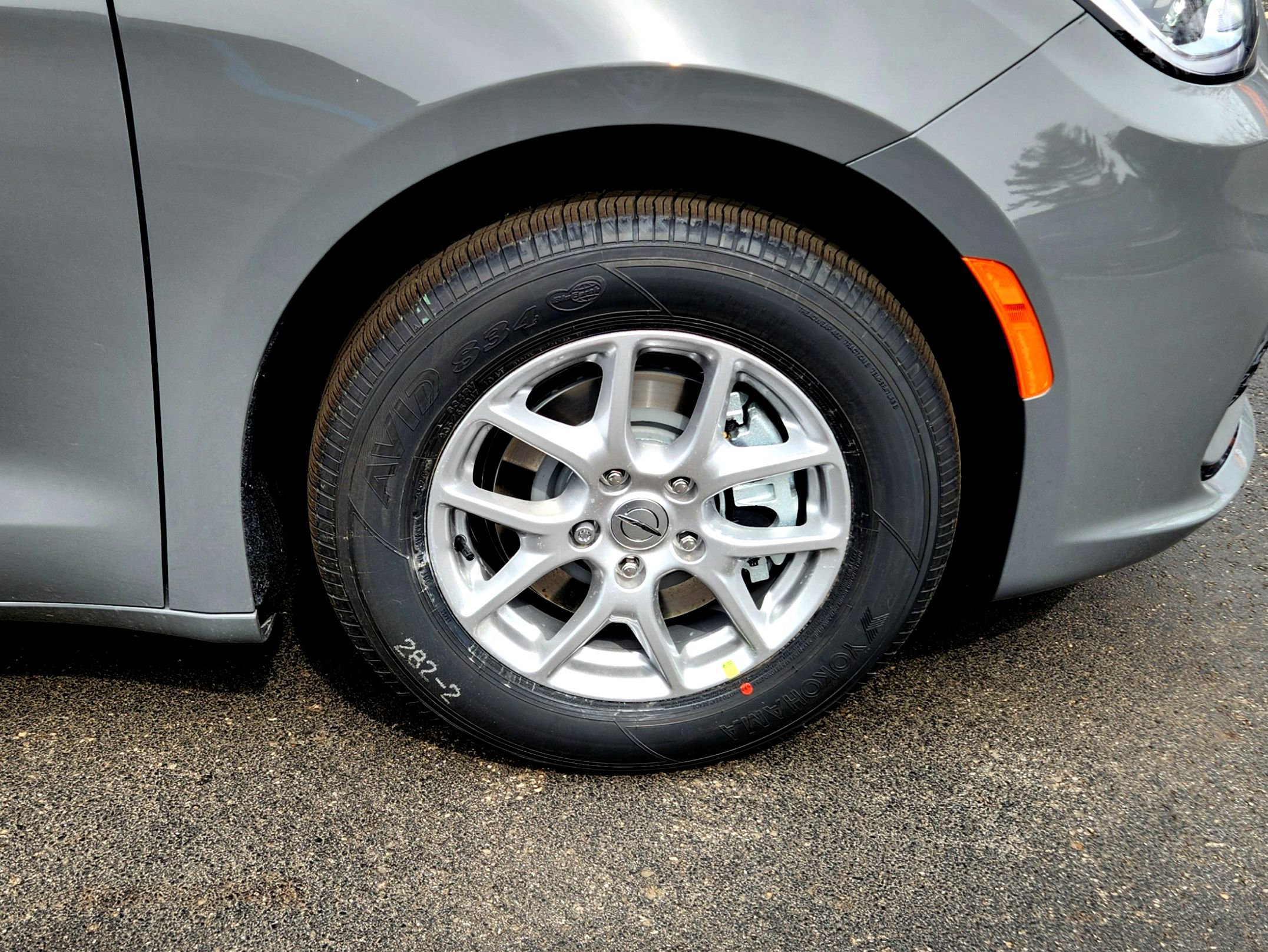 New 2025 Chrysler Pacifica Select image 11