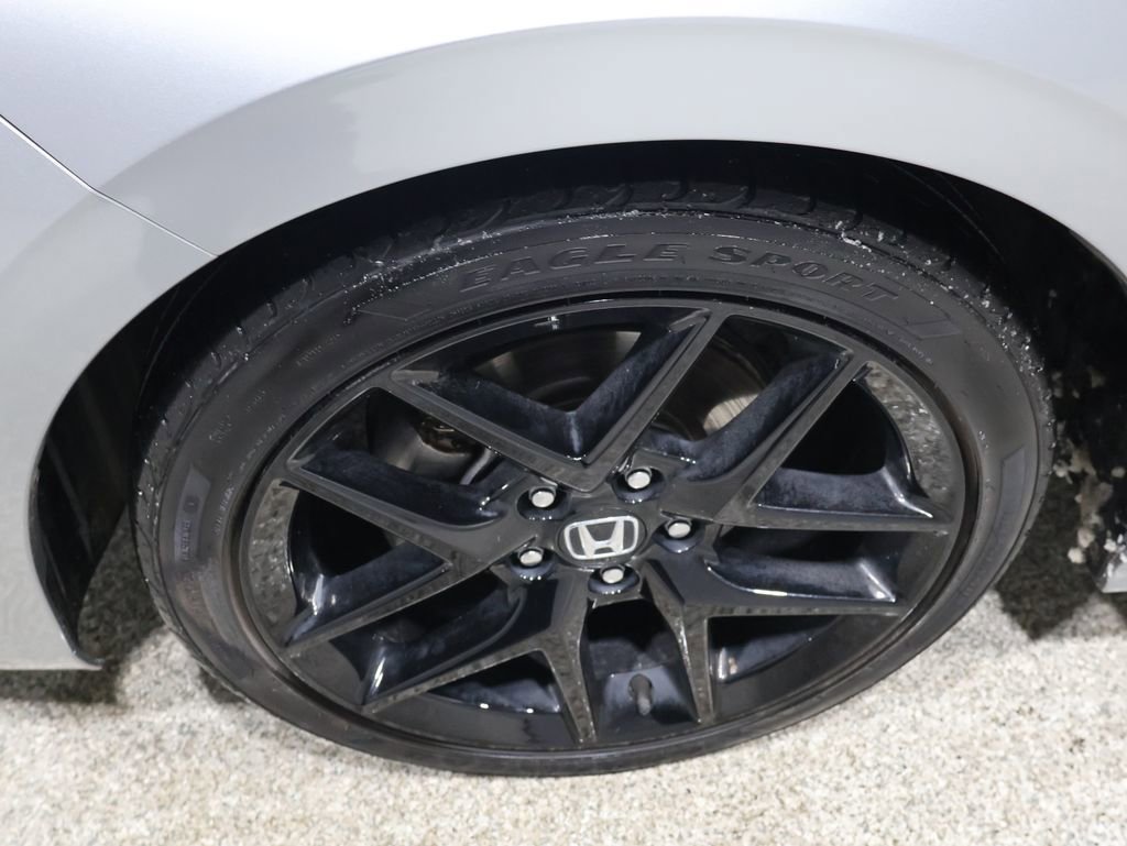 Used 2023 Honda Civic Sport image 9