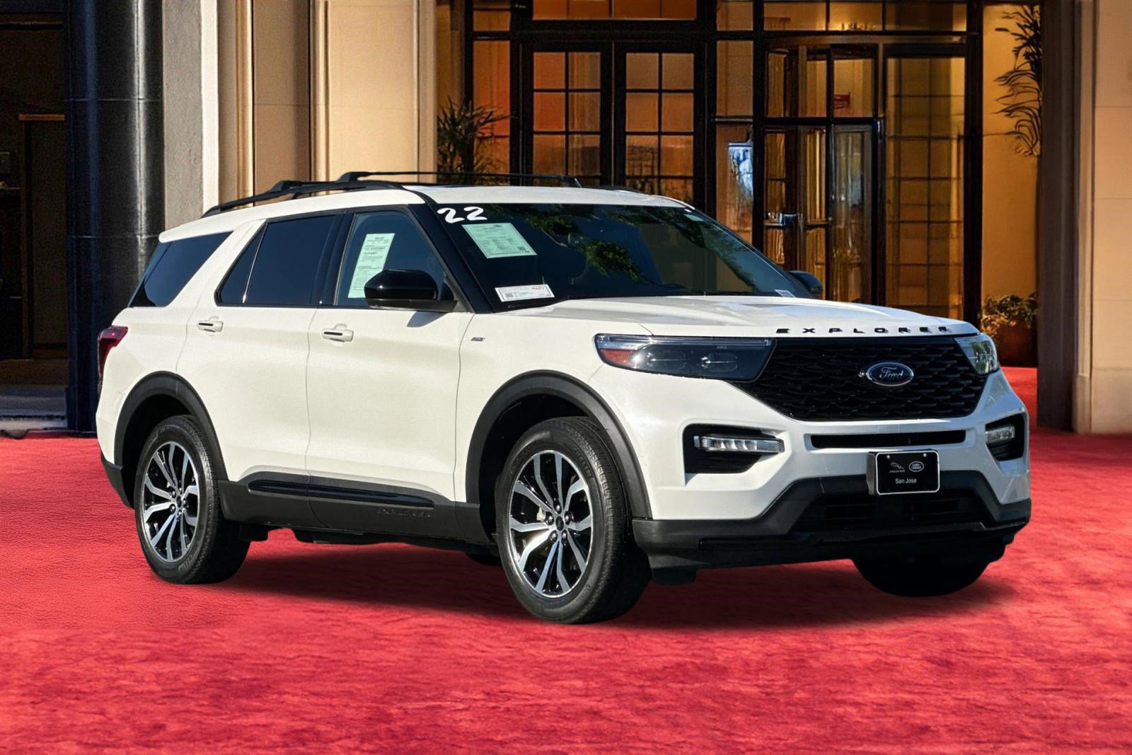 Used 2022 Ford Explorer ST-Line w/ Class IV Trailer Tow Package image 8