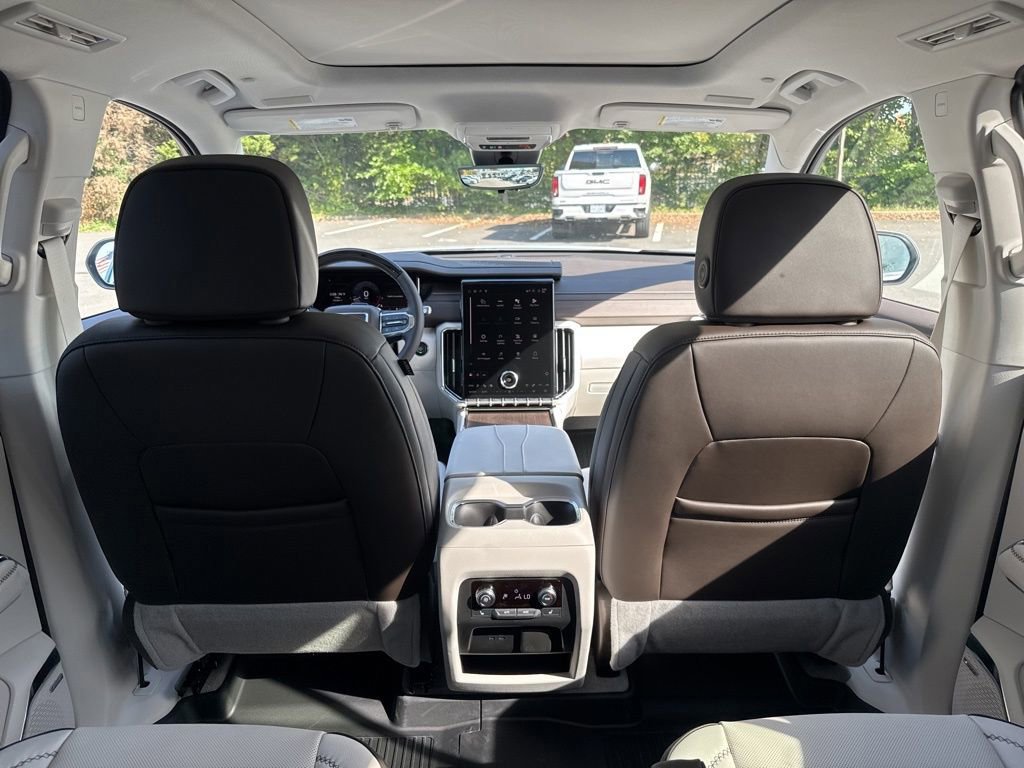 New 2026 GMC Acadia Denali w/ Super Cruise Package image 16