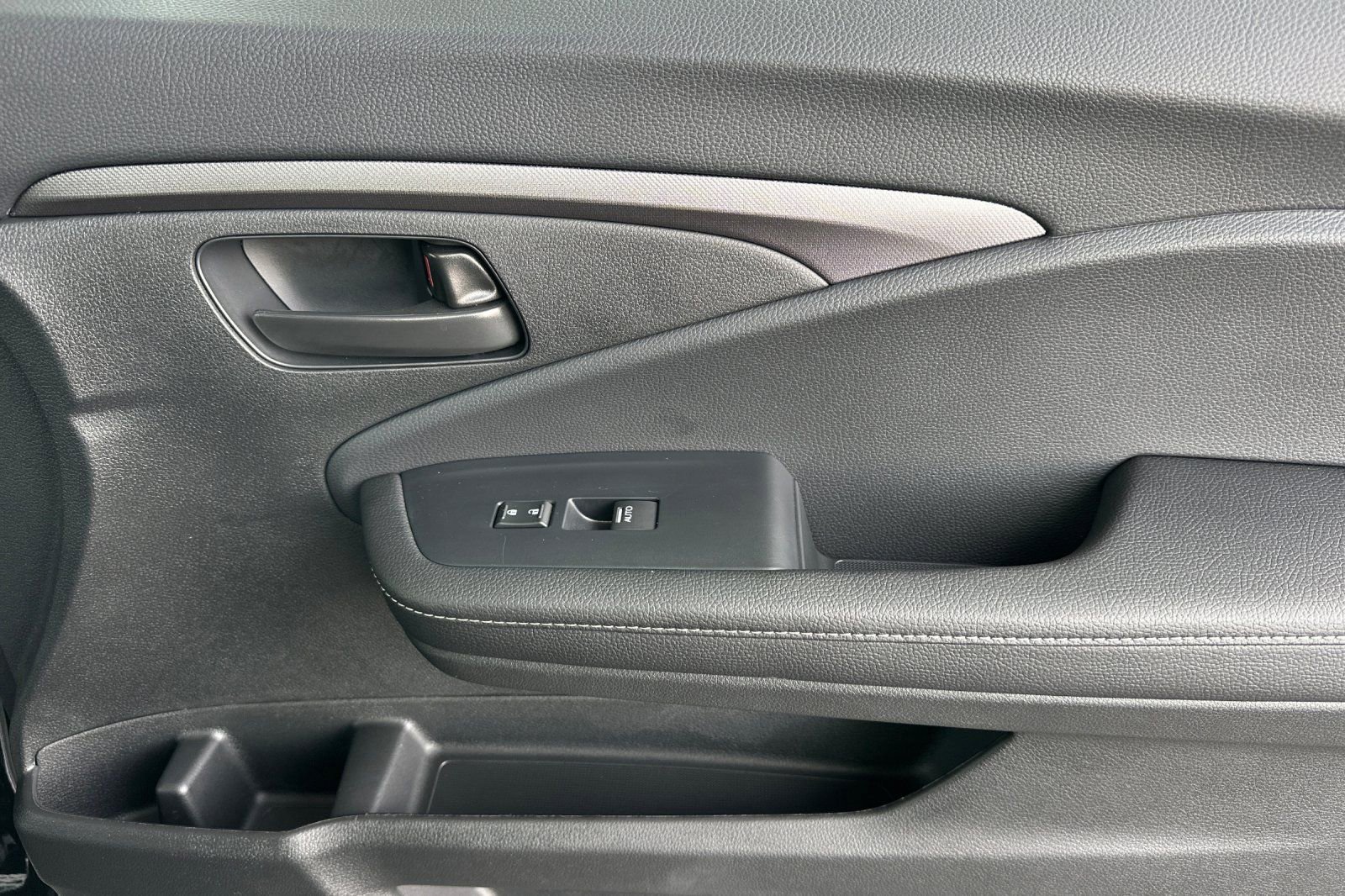 Used 2025 Honda Ridgeline Sport image 20