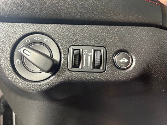 Used 2022 Dodge Challenger R/T Scat Pack image 22