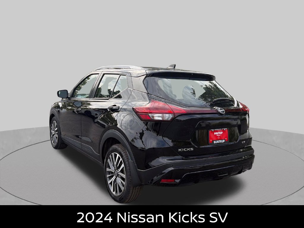 Certified 2024 Nissan Kicks SV FWD image 3