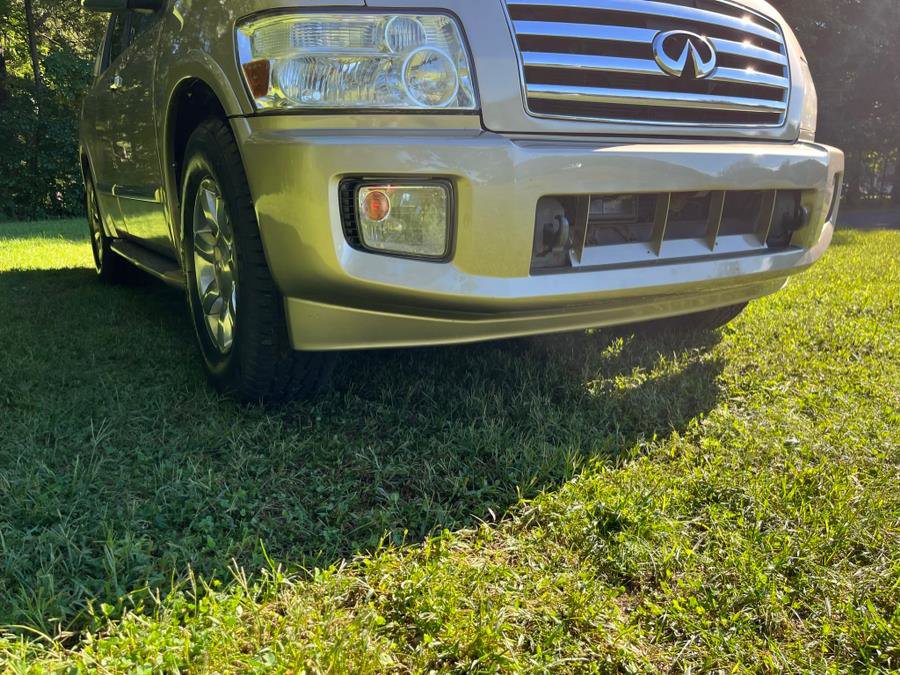 Used 2004 INFINITI QX56 4WD w/ Smart Vision Pkg