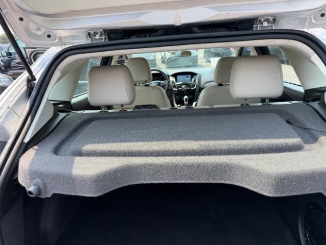 Used 2016 Ford Focus Titanium FWD image 26