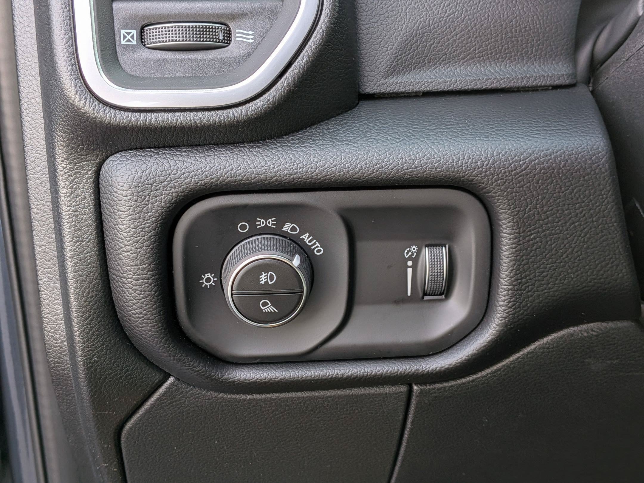 New 2026 RAM 2500 Big Horn AWD/4WD image 14