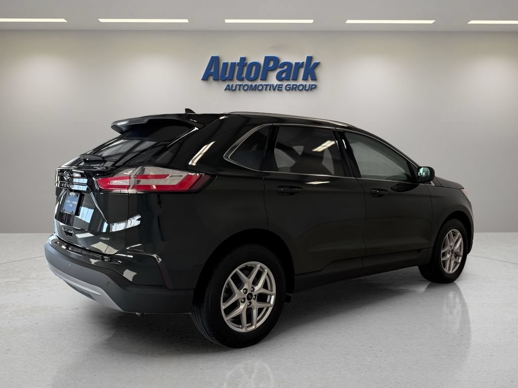 Certified 2024 Ford Edge SEL w/ Convenience Package AWD/4WD image 7