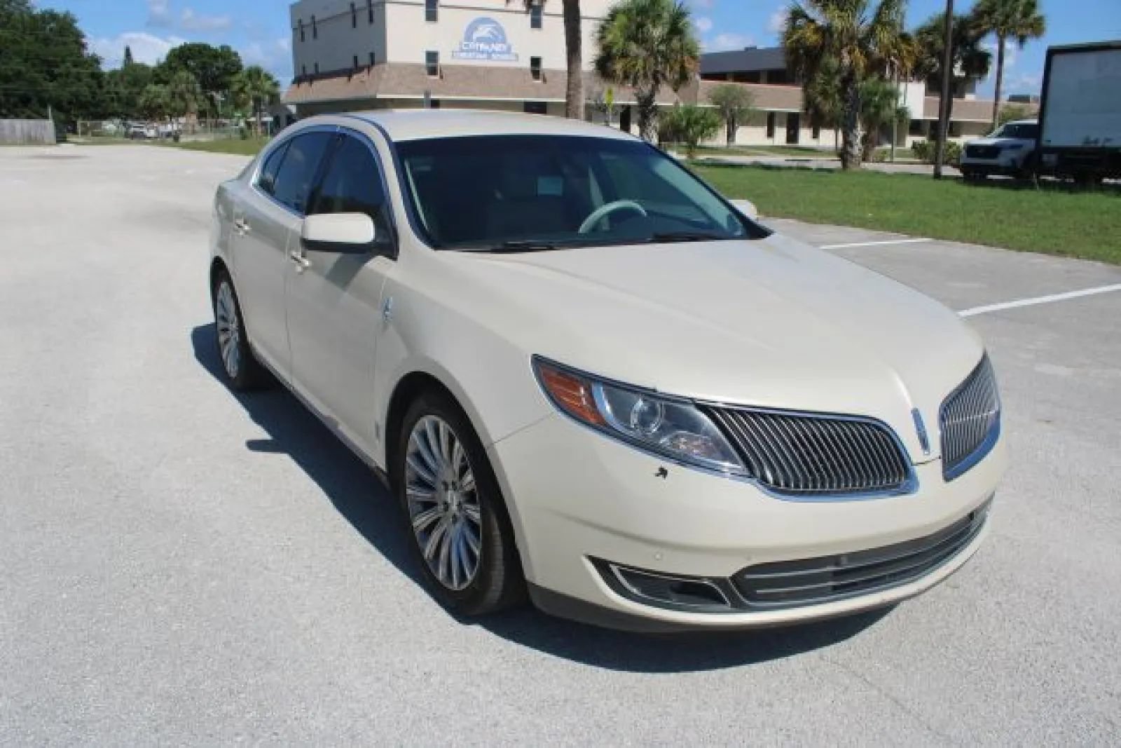 Used 2014 Lincoln MKS w/ Equipment Group 101A FWD image 38