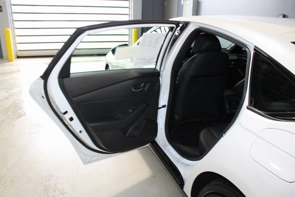 Used 2025 Honda Accord Sport image 14