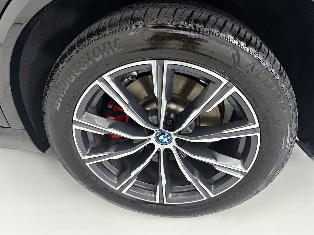Used 2024 BMW X5 xDrive50e w/ Executive Package AWD/4WD image 30