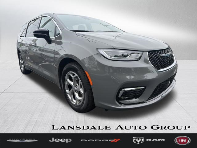 Used 2024 Chrysler Pacifica Limited