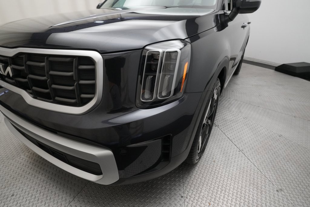 Used 2025 Kia Telluride S image 24