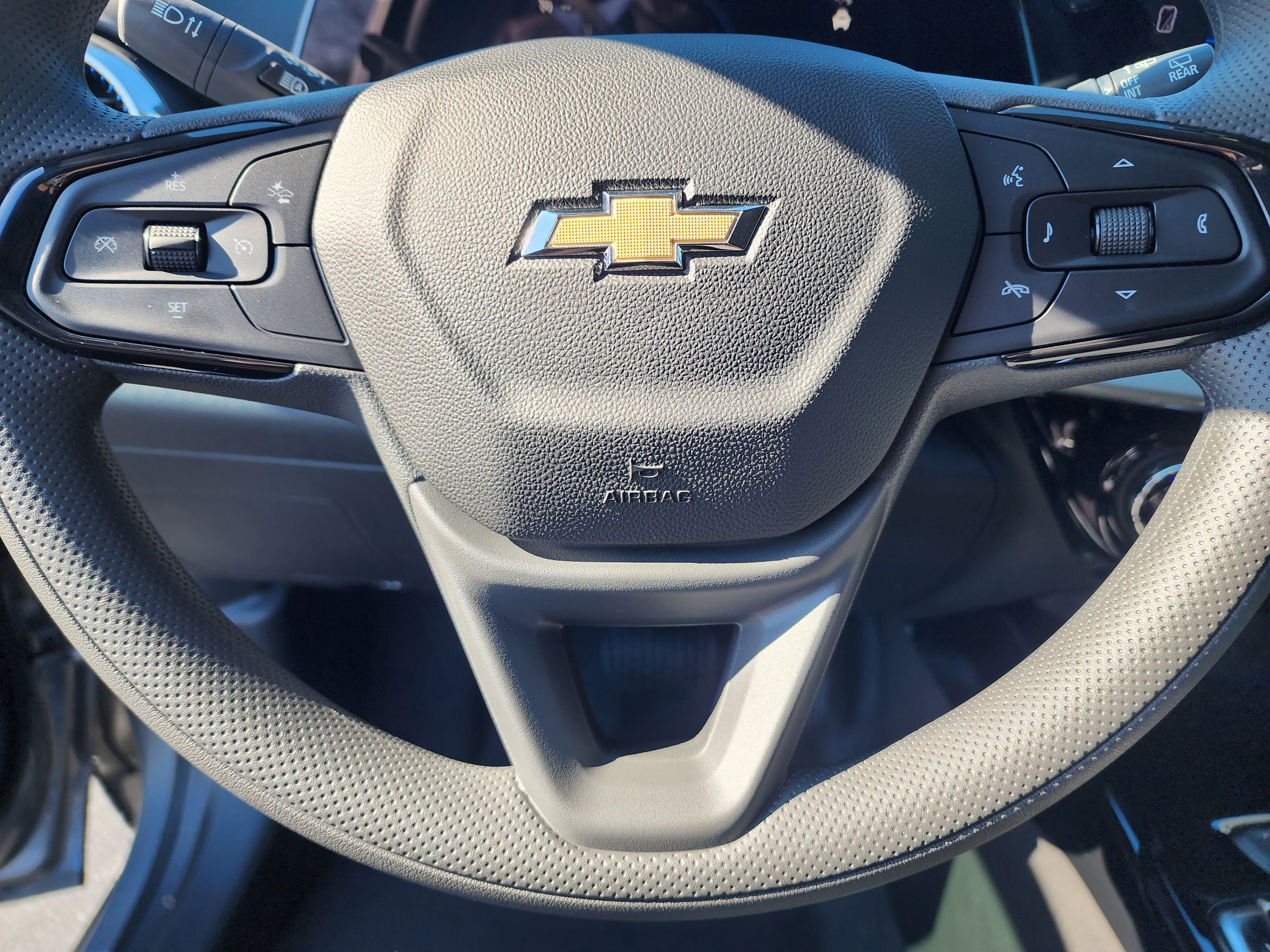 New 2026 Chevrolet Trax LT w/ Driver Confidence Package image 27