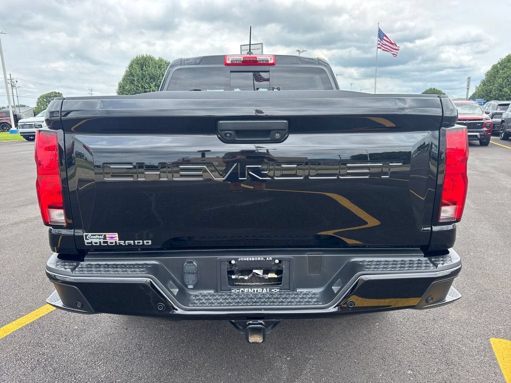 Used 2024 Chevrolet Colorado Z71 w/ Z71 Convenience Package 2 AWD/4WD image 5