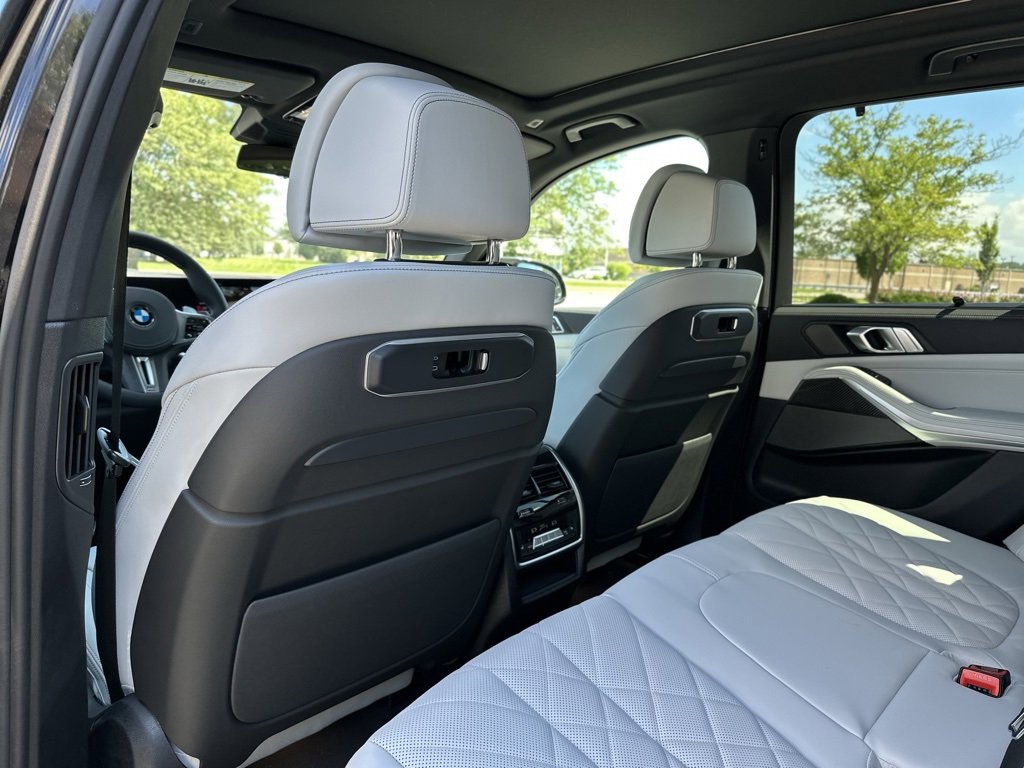 New 2026 BMW X5 M60i image 23