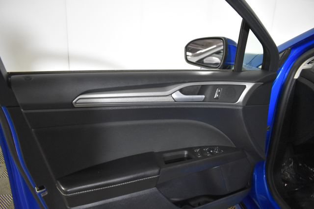 Used 2020 Ford Fusion SE FWD image 7