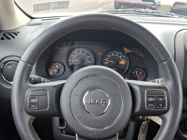 Used 2017 Jeep Patriot High Altitude AWD/4WD image 26