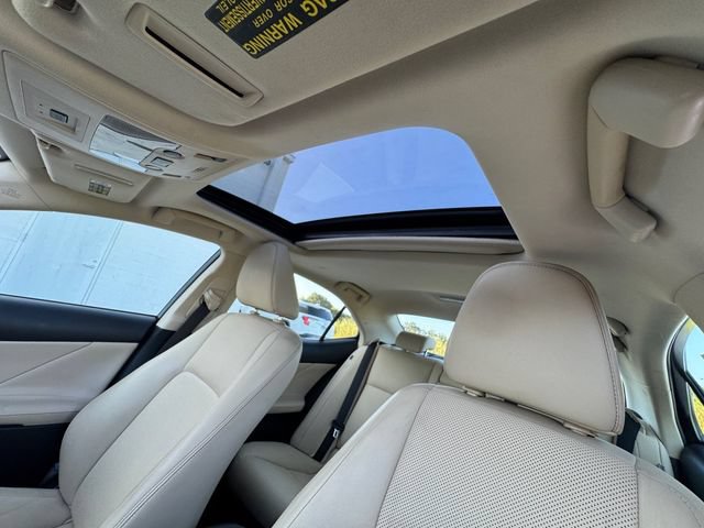 Used 2015 Lexus IS 250 w/ Navigation System Package RWD image 28