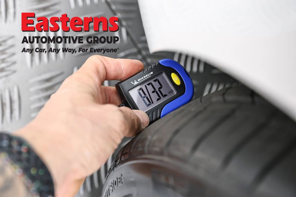 Used 2018 Lexus IS 300 AWD w/ Comfort Package image 32