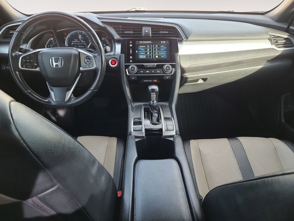 Used 2016 Honda Civic Touring image 10