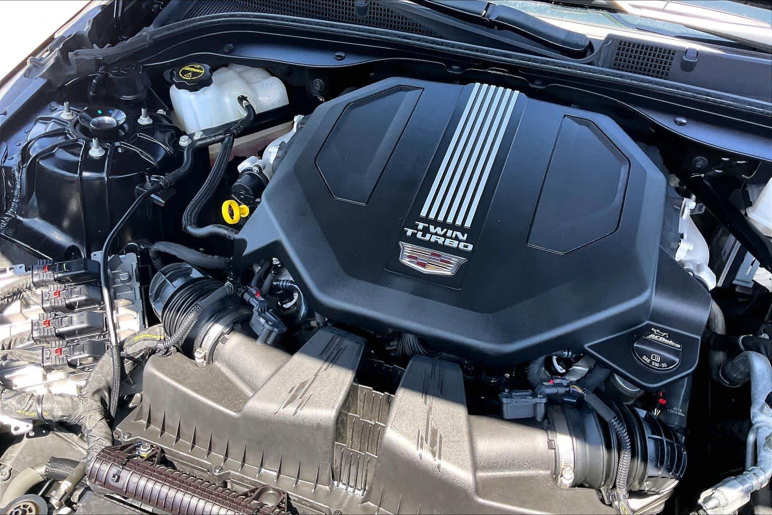 Used 2024 Cadillac CT5 V w/ Platinum Package RWD image 31