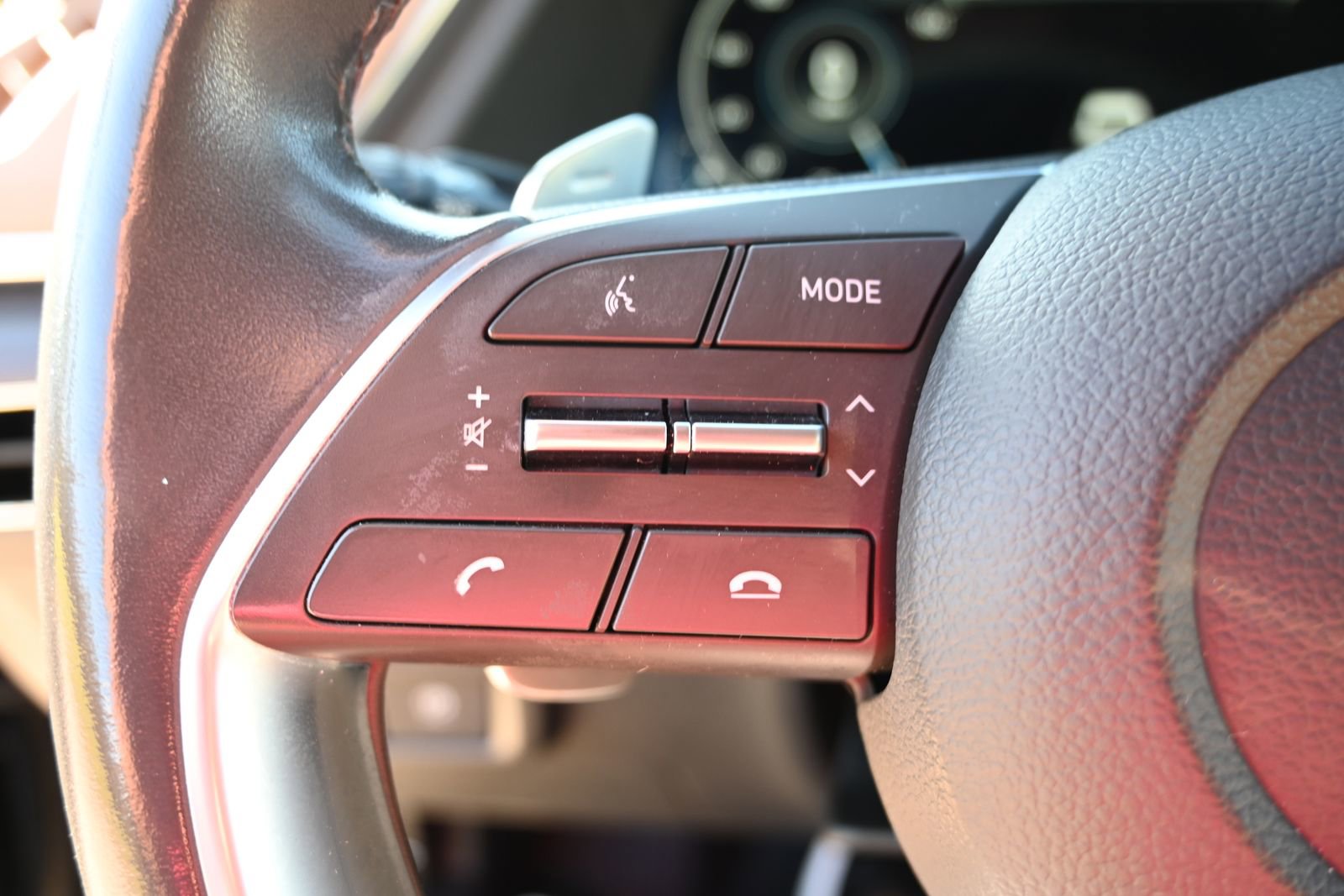 Used 2023 Hyundai Sonata Limited w/ Cargo Package image 21