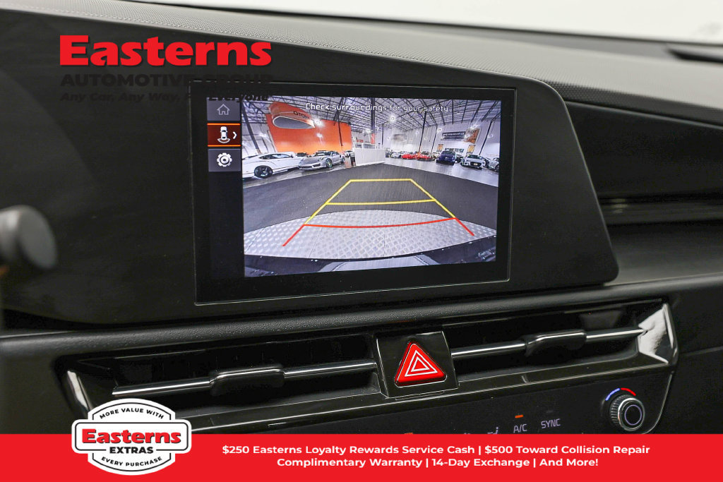 Used 2024 Kia Niro LX FWD image 20