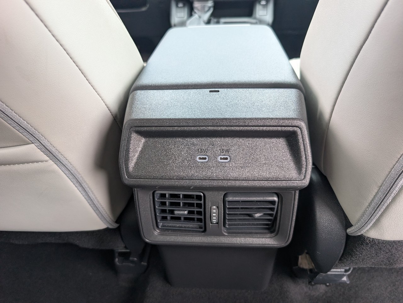 Used 2026 Toyota RAV4 XLE Premium FWD image 7
