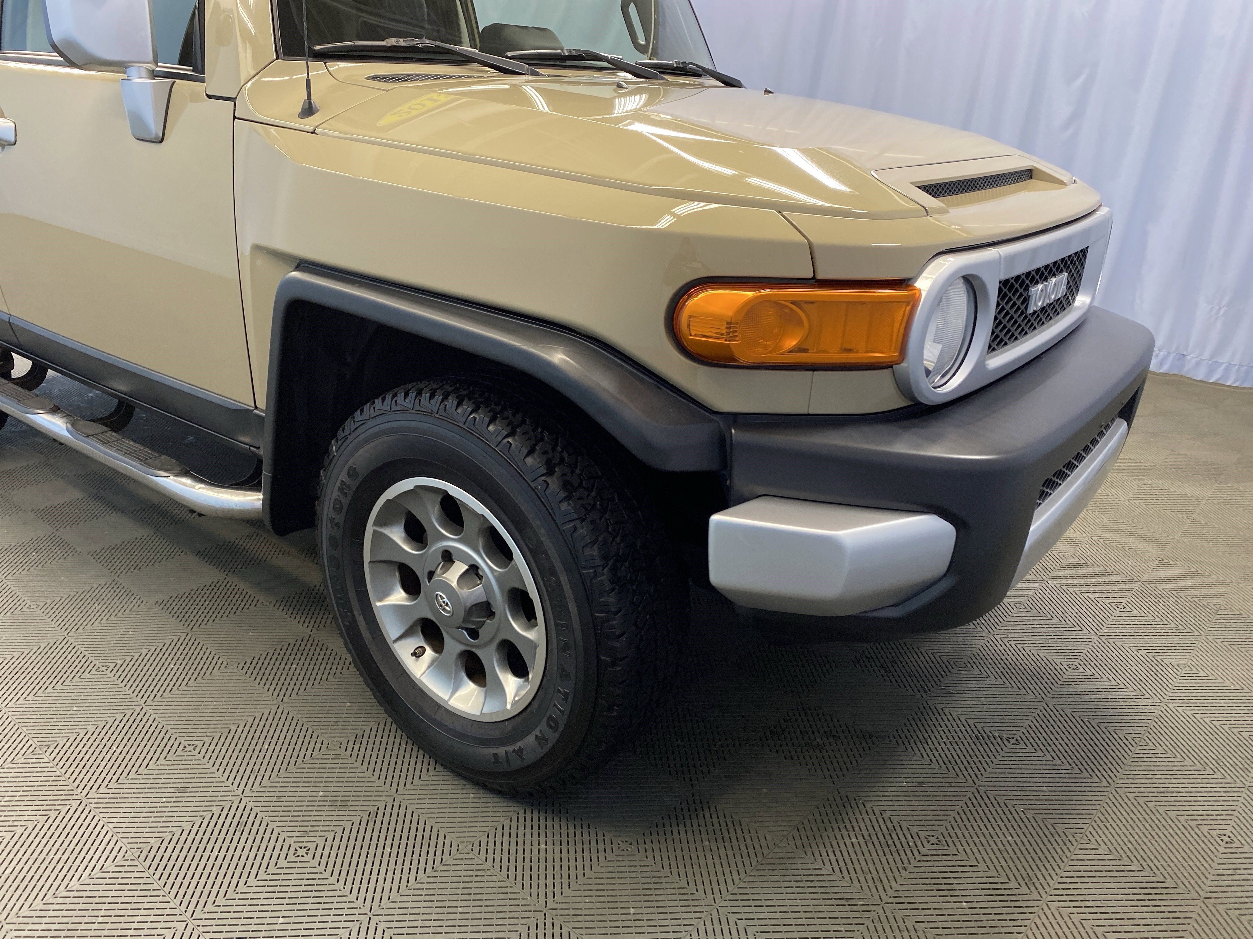 Used 2013 Toyota FJ Cruiser 4WD image 43