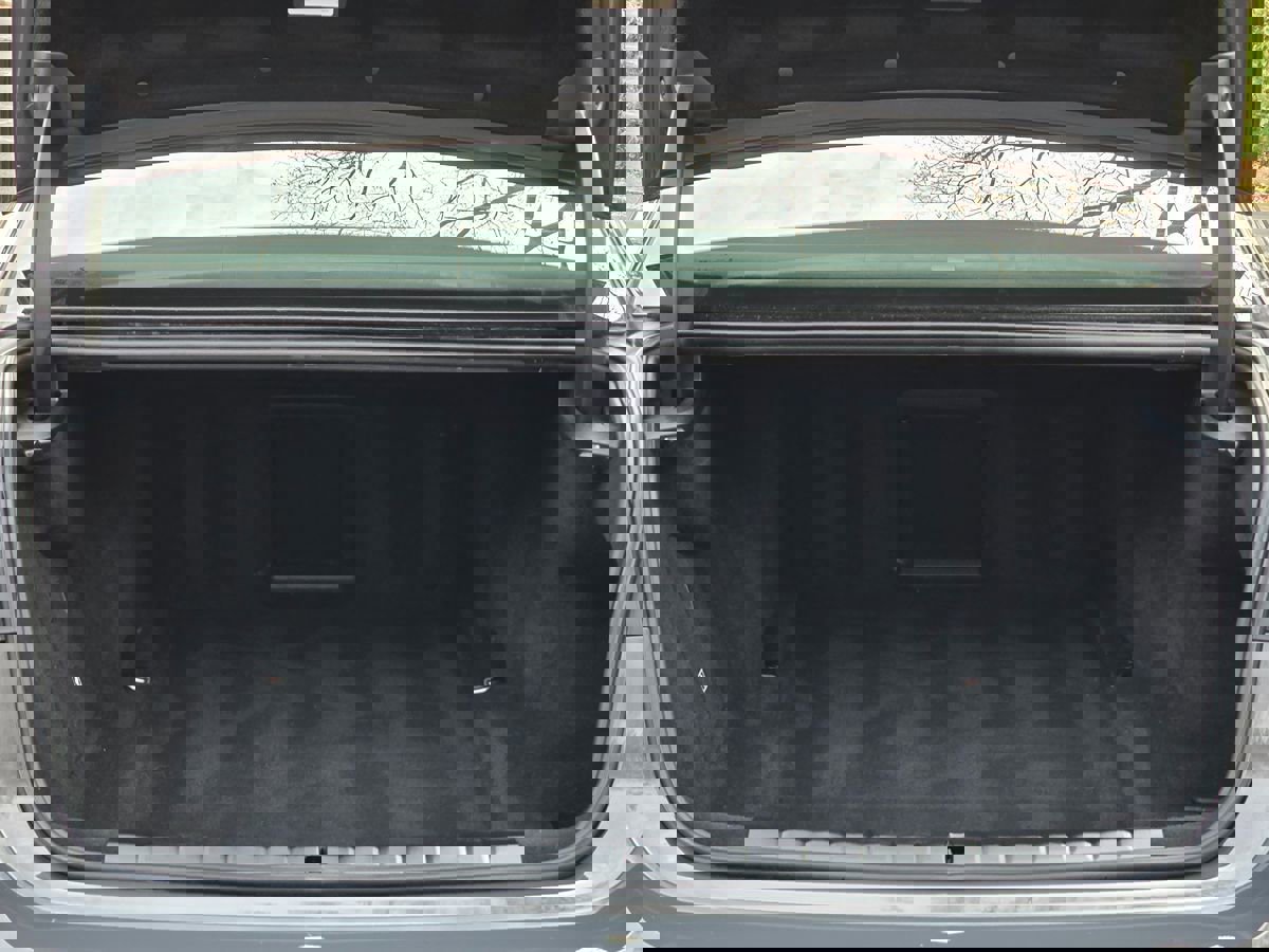 Used 2024 BMW i7 xDrive60 w/ Executive Package image 90