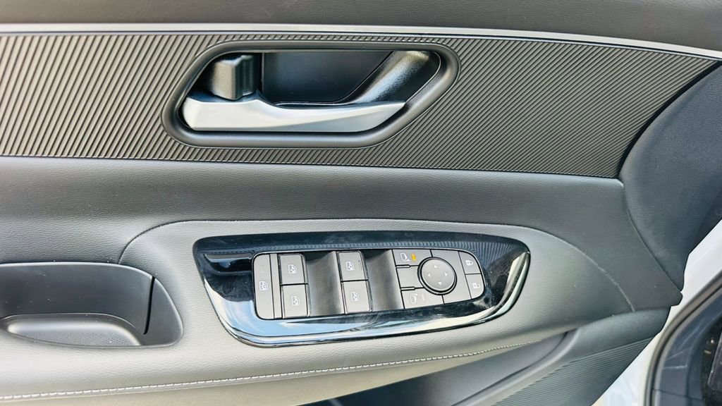 New 2026 Nissan Murano SV image 16