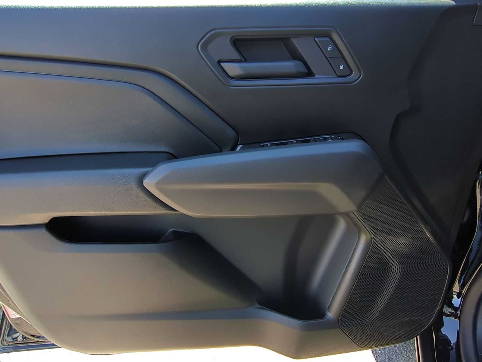 New 2026 Chevrolet Colorado Trail Boss w/ Midnight Edition AWD/4WD image 10