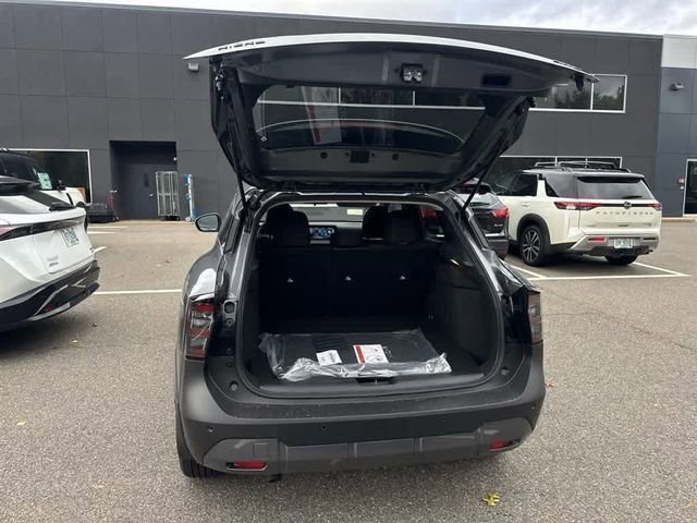 New 2026 Nissan Kicks SV w/ SV Premium Package image 6