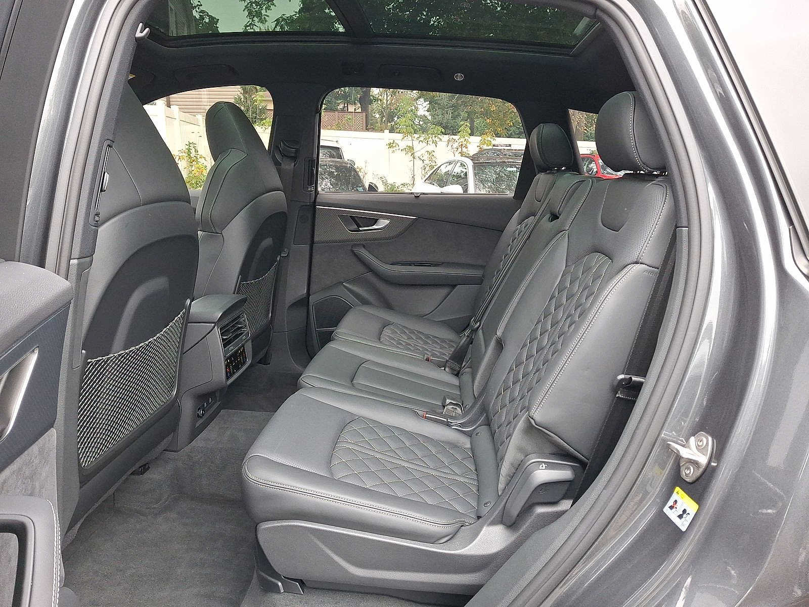Used 2025 Audi SQ7 Premium Plus AWD/4WD image 26