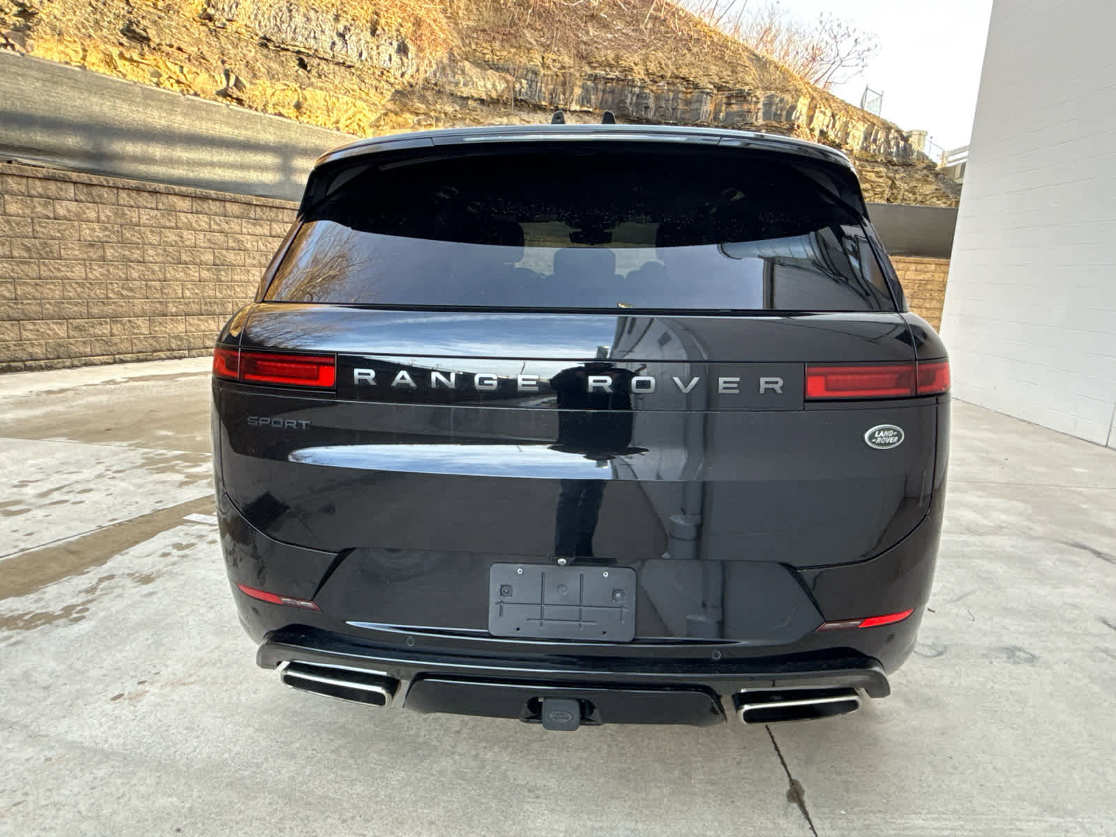 Certified 2023 Land Rover Range Rover Sport SE Dynamic image 5