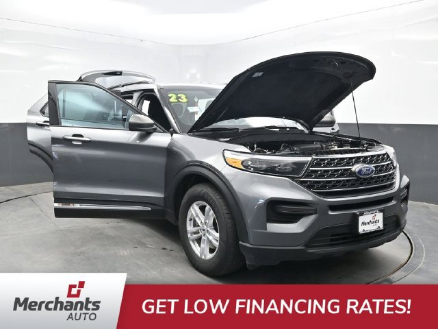 Used 2023 Ford Explorer XLT AWD/4WD image 41