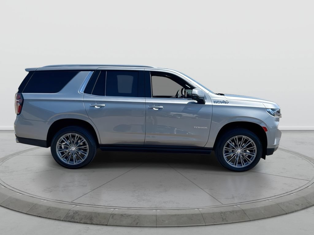 Used 2024 Chevrolet Tahoe High Country AWD/4WD image 9