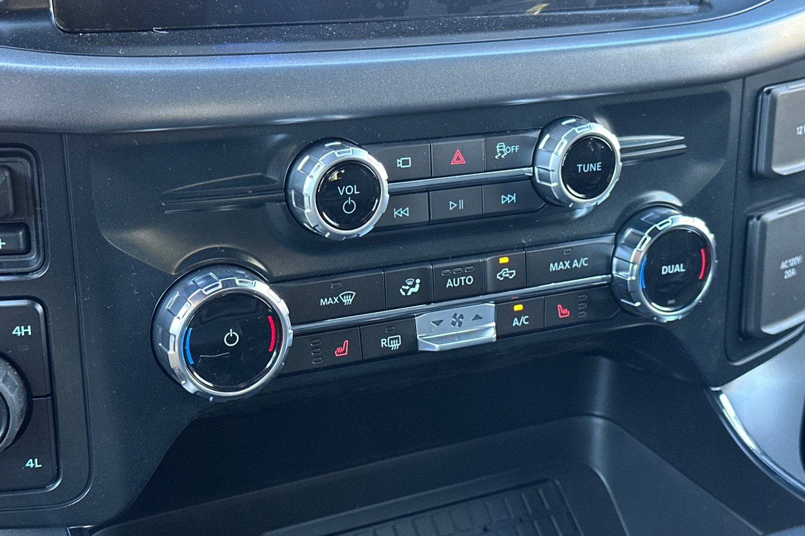 New 2025 Ford F150 XLT image 19